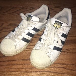 Adidas Superstars ✨